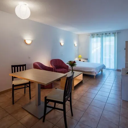 Θέρετρο Barbaste Domaine Du Golf D'Albret 3P6D Barbaste