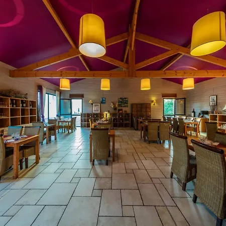 Barbaste Domaine Du Golf D'Albret 3P6D Θέρετρο *